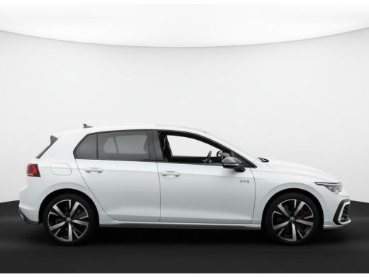 Volkswagen Golf GTE 1.5 eHybrid 272 PK HYBRID GTE-SPORT LEDER/LED-MATRIX/HEAD-UP!/18-INCH/TREKHAAK ActivLease financial lease