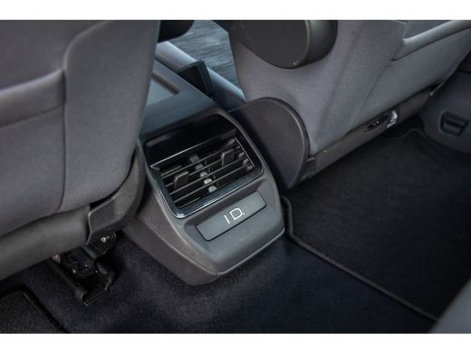 Volkswagen ID.4 Pro 77 kWh | Cruise control adaptief | Camera | Apple Carplay/Android Auto | 19'' | Keyless | Led... ActivLease financial lease