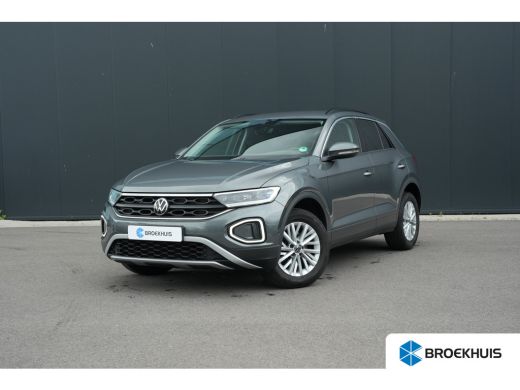 Volkswagen T-Roc 1.0 TSI 110pk Life | Trekhaak | Camera | Adaptive Cruise | Carplay | Keyless Entry & Start | 16" ActivLease financial lease