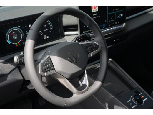Volkswagen T-Roc Life First Edition, (2026) | 'App-Connect' draadloze smartphone integratie | Automatische afstand... ActivLease financial lease