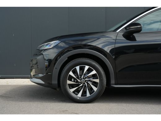 Volkswagen T-Roc Life First Edition, (2026) | 'App-Connect' draadloze smartphone integratie | Automatische afstand... ActivLease financial lease