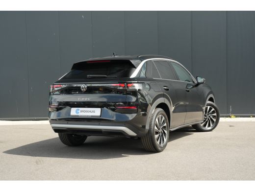 Volkswagen T-Roc Life First Edition, (2026) | 'App-Connect' draadloze smartphone integratie | Automatische afstand... ActivLease financial lease