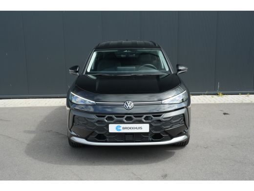 Volkswagen T-Roc Life First Edition, (2026) | 'App-Connect' draadloze smartphone integratie | Automatische afstand... ActivLease financial lease