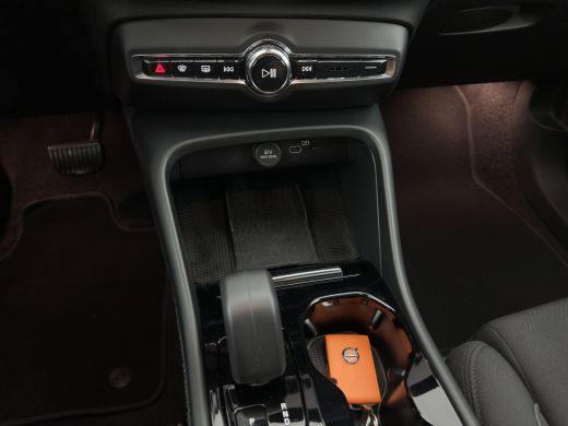 Volvo  C40 Recharge Core 69 kWh [3-Fase-11kW] {SoH-93%} (INCL.BTW) Aut. *PANO | DIGI-COCKPIT | FULL-LED | CA... ActivLease financial lease