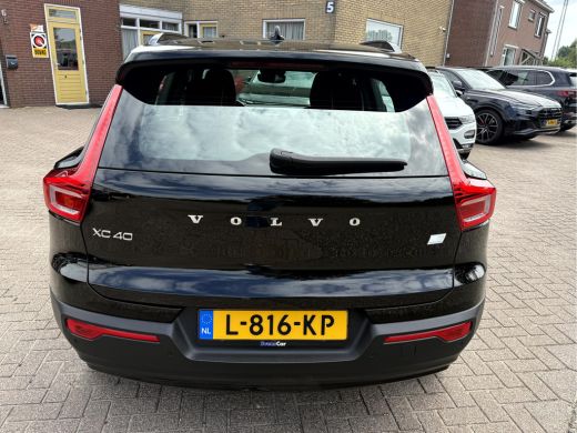 Volvo  XC40 Recharge P8 AWD R-Design SOH 92.6%, Trekhaak, Stoel/Stuurverwarming, Camera ActivLease financial lease