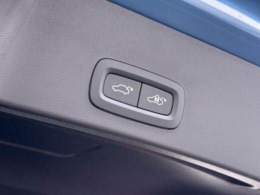 Volvo  XC40 Ultimate Recharge Pure 360 CAMERA | PANORAMADAK | ELEKTRISCHE TREKHAAK | STOEL- & STUURVERWARMING... ActivLease financial lease