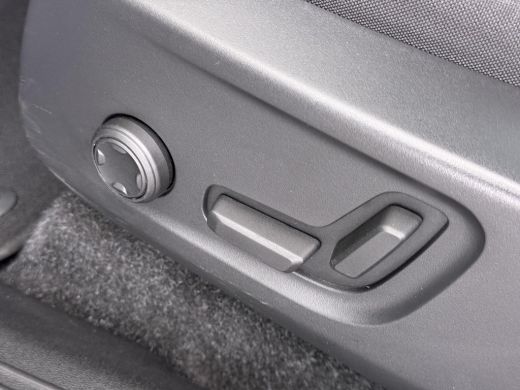 Volvo  XC40 Ultimate Recharge Pure 360 CAMERA | PANORAMADAK | ELEKTRISCHE TREKHAAK | STOEL- & STUURVERWARMING... ActivLease financial lease