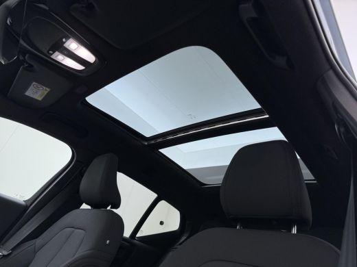 Volvo  XC40 Ultimate Recharge Pure 360 CAMERA | PANORAMADAK | ELEKTRISCHE TREKHAAK | STOEL- & STUURVERWARMING... ActivLease financial lease