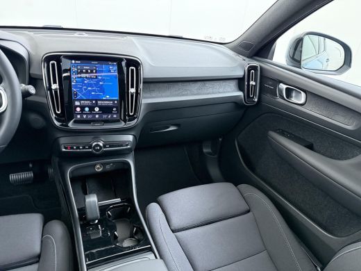 Volvo  XC40 Ultimate Recharge Pure 360 CAMERA | PANORAMADAK | ELEKTRISCHE TREKHAAK | STOEL- & STUURVERWARMING... ActivLease financial lease
