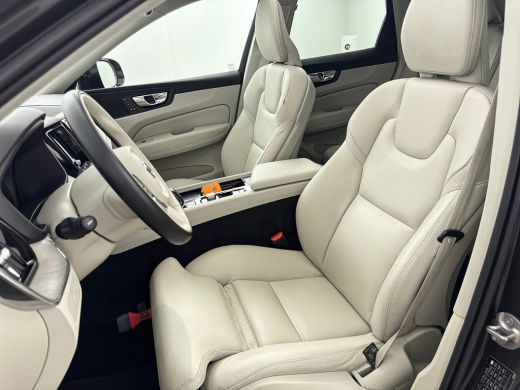 Volvo  XC60 T6 Plus Dark | 19" Allseason | Adaptieve Cruise | Panoramadak | Elektr. verst. Stoelen | Keykess ... ActivLease financial lease