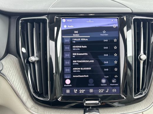 Volvo  XC60 T6 Plus Dark | 19" Allseason | Adaptieve Cruise | Panoramadak | Elektr. verst. Stoelen | Keykess ... ActivLease financial lease