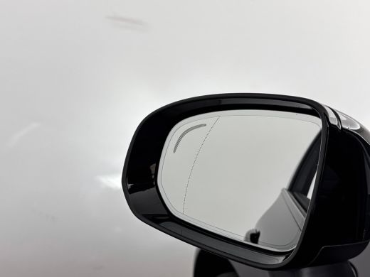 Volvo  XC60 T6 Plus Dark | 19" Allseason | Adaptieve Cruise | Panoramadak | Elektr. verst. Stoelen | Keykess ... ActivLease financial lease