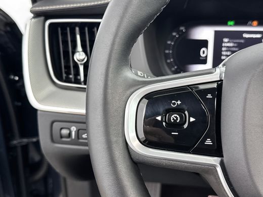 Volvo  XC60 T6 Recharge Plus Dark | 21" | Panoramadak | Elektr. verst. Stoelen | Adaptieve Cruise | BLIS | St... ActivLease financial lease