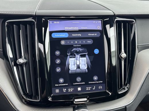 Volvo  XC60 T6 Recharge Plus Dark | 21" | Panoramadak | Elektr. verst. Stoelen | Adaptieve Cruise | BLIS | St... ActivLease financial lease