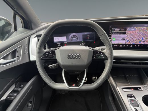 Audi Q4 e-tron S edition performance 82 kWh 286pk | 21" velgen | Panoramadak | Optiek zwart ActivLease financial lease
