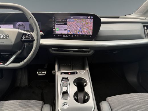 Audi Q4 e-tron S edition performance 82 kWh 286pk | 21" velgen | Panoramadak | Optiek zwart ActivLease financial lease