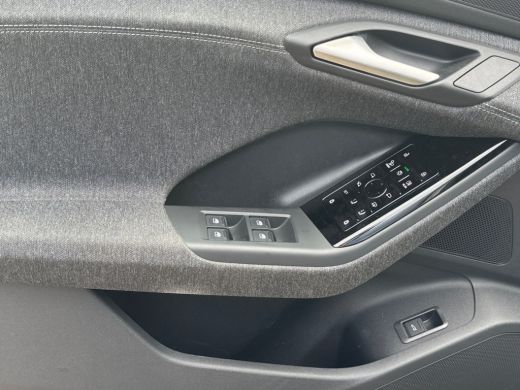 Audi Q6 e-tron Advanced performance 100 kWh 306pk S-line interieur | MMI-bijrijdersscherm | Stoelverwarming voor... ActivLease financial lease