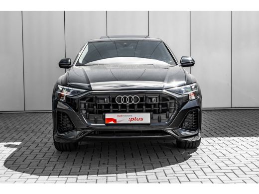 Audi Q8 55 TFSI e quattro Pro Line S 394PK | Trekhaak | Panorama Dak | 360 Camera | Sfeerverlichting | St... ActivLease financial lease