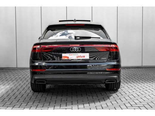 Audi Q8 55 TFSI e quattro Pro Line S 394PK | Trekhaak | Panorama Dak | 360 Camera | Sfeerverlichting | St... ActivLease financial lease