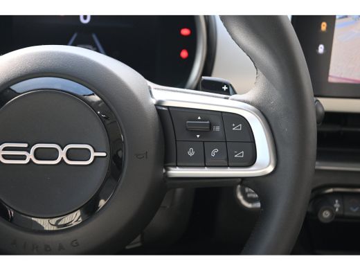Fiat 600 1.2 Hybrid La Prima 110pk | Vol-Leder | Adaptive Cruise | Masssage | Stoelverwarming | Elektr. Ac... ActivLease financial lease