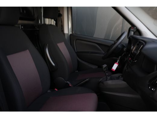 Fiat Dobl&ograve; Cargo 1.6 104pk MJ L2H1 Maxi | Koelwagen | Schuifdeur Rechts | Spraakassistent | ActivLease financial lease