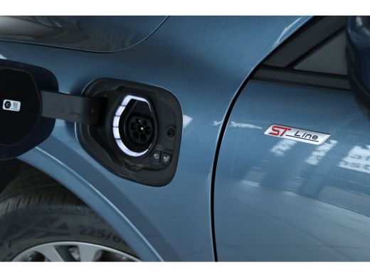 Ford Kuga 2.5 PHEV ST-Line | Adapt. Cruise | 360 Camera | Stoel+Stuurverwarming | Navi | Keyless | Climate | ActivLease financial lease