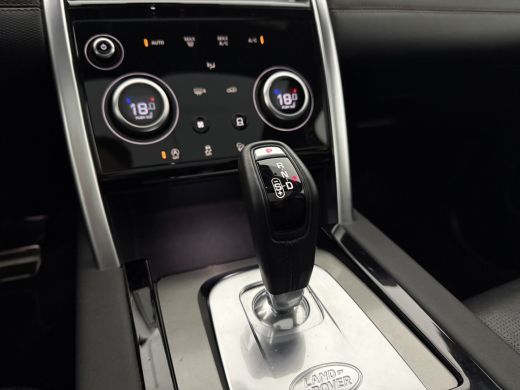 Land Rover Discovery Sport 1.5 P300e 4X4 R-Dynamic S Black Edition | Pano | Virtual | Camera | Carplay | Cruise | Keyless ActivLease financial lease