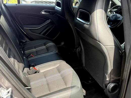 Mercedes-Benz CLA Shooting Brake 180 Business Solution 18''Lmv, Camera, Led, Trekhaak ActivLease financial lease