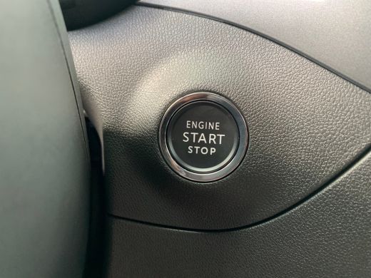 Opel Crossland 1.2 Turbo Elegance Airco | Camera | Cruise Control | DAB | Keyless | LED | LMV 16" | Navi | Stoel... ActivLease financial lease