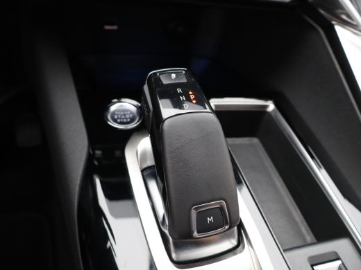 Peugeot 3008 1.2 PureTech Blue Lease Premium | Achteruitrijcamera | Cruise Control | Climate Control | Apple C... ActivLease financial lease
