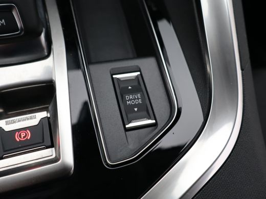 Peugeot 3008 1.2 PureTech Blue Lease Premium | Achteruitrijcamera | Cruise Control | Climate Control | Apple C... ActivLease financial lease