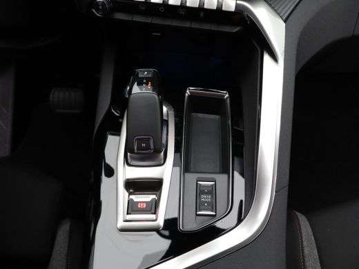 Peugeot 3008 1.2 PureTech Blue Lease Premium | Achteruitrijcamera | Cruise Control | Climate Control | Apple C... ActivLease financial lease