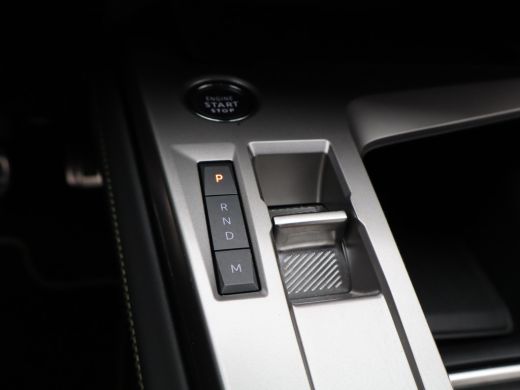 Peugeot 308 SW 1.2 PureTech GT 360 Graden Camera | Elektrische Kofferklep | Dodehoekbewaking | Parkeersenoren... ActivLease financial lease