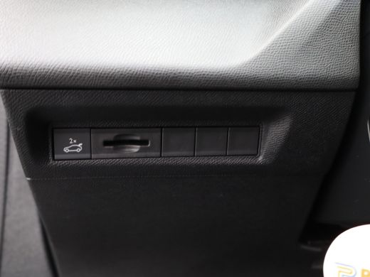Peugeot 308 SW 1.2 PureTech GT 360 Graden Camera | Elektrische Kofferklep | Dodehoekbewaking | Parkeersenoren... ActivLease financial lease
