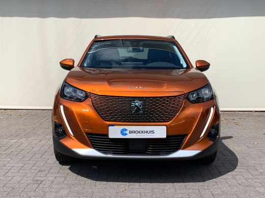 Peugeot e-2008 EV Allure Pack 50 kWh Airco | AppleCarPlay/ Android Auto | Camera | Cruise Control | DAB | LED | ... ActivLease financial lease