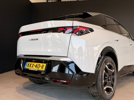 Peugeot e-3008 GT Avantage 210 73 kWh | VOORRAAD ACTIE | 8 JAAR GARANTIE | | Adapt. Cruise | Alcantara | 360 Cam... ActivLease financial lease