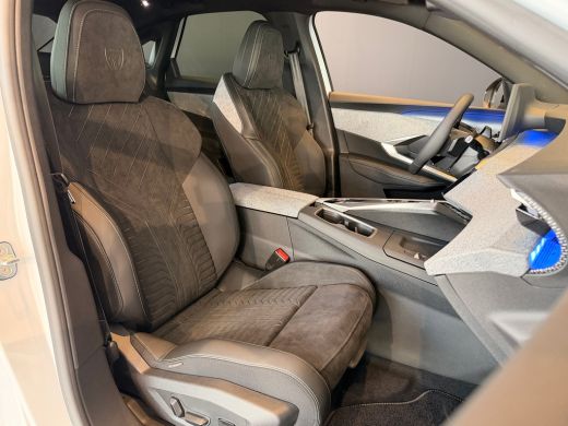 Peugeot e-3008 GT Avantage 210 73 kWh | VOORRAAD ACTIE | 8 JAAR GARANTIE | | Adapt. Cruise | Alcantara | 360 Cam... ActivLease financial lease