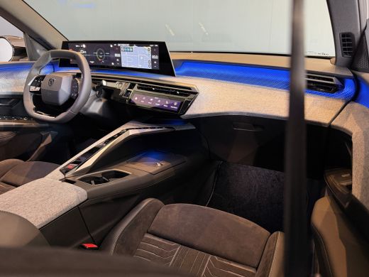 Peugeot e-3008 GT Avantage 210 73 kWh | VOORRAAD ACTIE | 8 JAAR GARANTIE | | Adapt. Cruise | Alcantara | 360 Cam... ActivLease financial lease