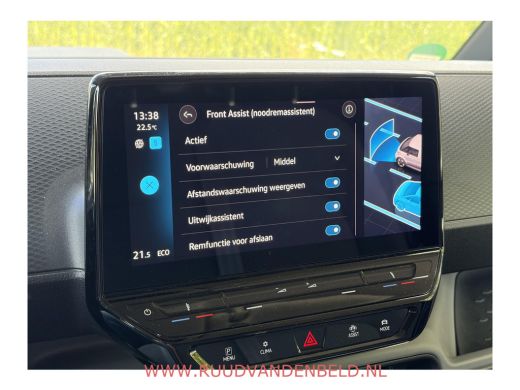 Volkswagen ID. Buzz Cargo Cargo 77kWh 96%SOH ! 3-ZITS // ADAP.CRUISE // 19-INCH // CAMERA // CARPLAY ActivLease financial lease
