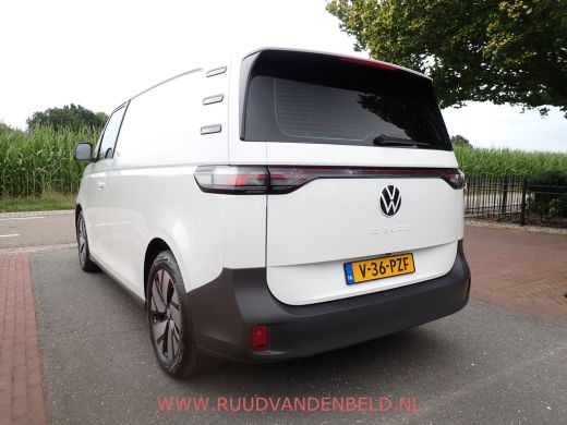 Volkswagen ID. Buzz Cargo Cargo 77kWh 96%SOH ! 3-ZITS // ADAP.CRUISE // 19-INCH // CAMERA // CARPLAY ActivLease financial lease