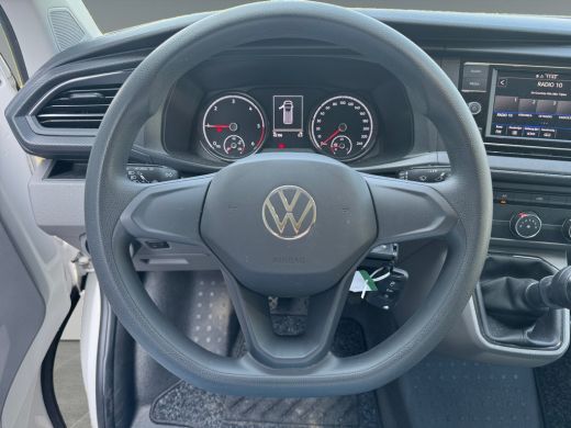 Volkswagen Transporter 2.0 TDI L1 90PK Camper Edition | Walstroom | Schuiframen | Apple carplay | 3 zits ActivLease financial lease