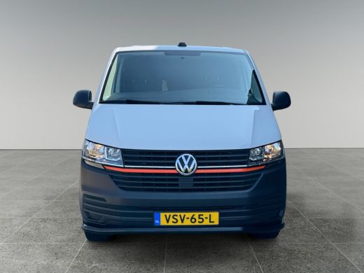 Volkswagen Transporter 2.0 TDI L1 90PK Camper Edition | Walstroom | Schuiframen | Apple carplay | 3 zits ActivLease financial lease