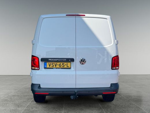 Volkswagen Transporter 2.0 TDI L1 90PK Camper Edition | Walstroom | Schuiframen | Apple carplay | 3 zits ActivLease financial lease