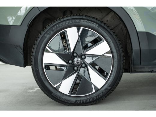 Volvo  C40 Extended Range Plus 82 kWh | Trekhaak | Privacy glas | All season | Climate Pack ActivLease financial lease
