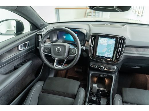 Volvo  C40 Extended Range Plus 82 kWh | Trekhaak | Privacy glas | All season | Climate Pack ActivLease financial lease