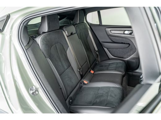 Volvo  C40 Extended Range Plus 82 kWh | Trekhaak | Privacy glas | All season | Climate Pack ActivLease financial lease