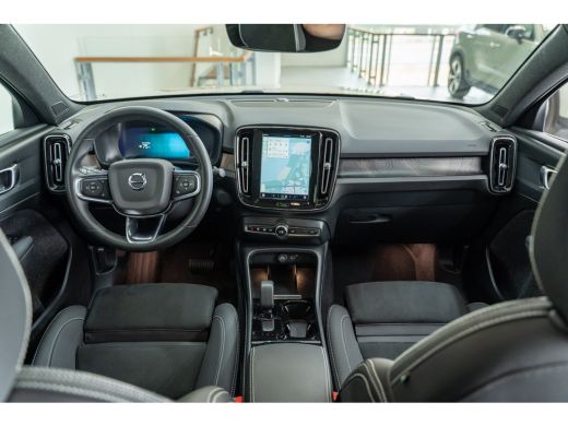 Volvo  C40 Extended Range Plus 82 kWh | Trekhaak | Privacy glas | All season | Climate Pack ActivLease financial lease