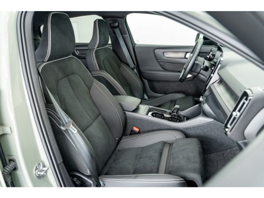 Volvo  C40 Extended Range Plus 82 kWh | Trekhaak | Privacy glas | All season | Climate Pack ActivLease financial lease