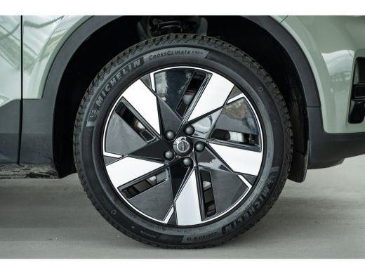Volvo  C40 Extended Range Plus 82 kWh | Trekhaak | Privacy glas | All season | Climate Pack ActivLease financial lease