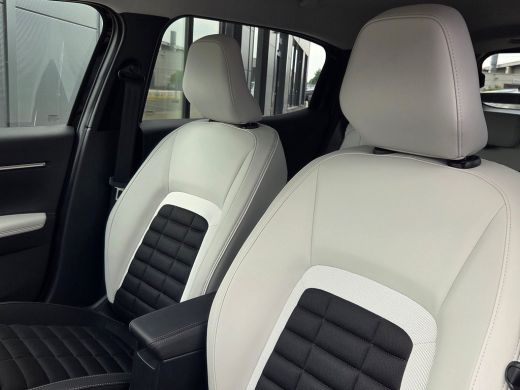 Citroën &euml;-C3 Aircross Max 113pk Extended Range 54 kWh VOORRAAD ACTIE | 8 JAAR GARANTIE | Stuur en Stoelverwarming | Ach... ActivLease financial lease